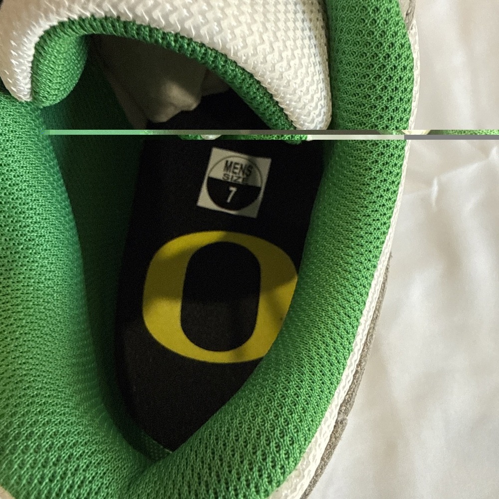 New Nike Air Max Verse Oregon Ducks New With Box Sz Men's 7/Women's 8.5 - Picture 12 of 17